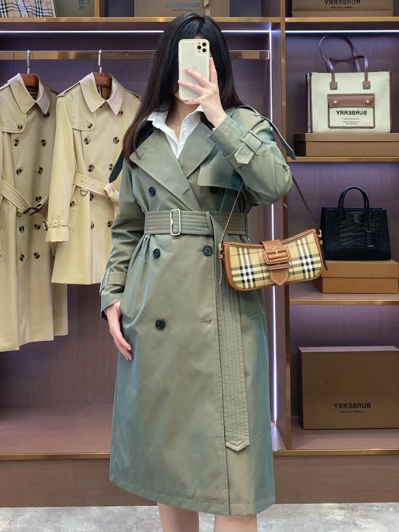 Sophisticated Burberry Outwear 104184