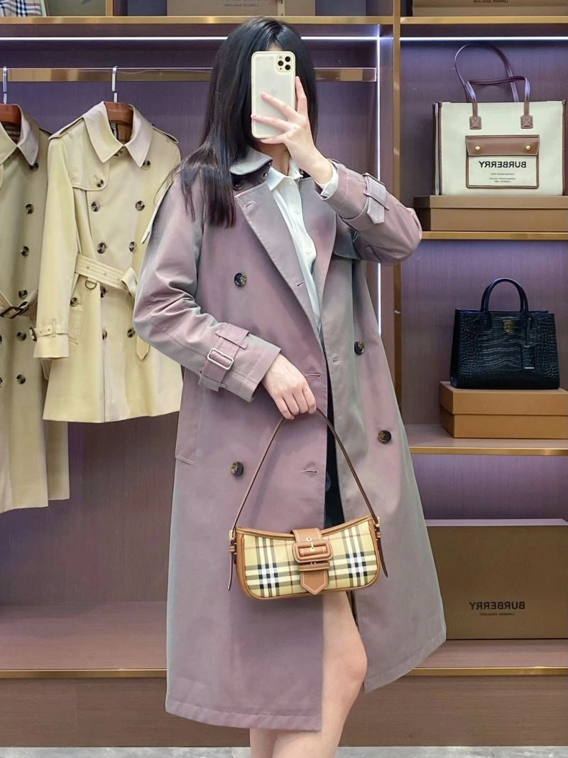 Compact Burberry Outwear 104188