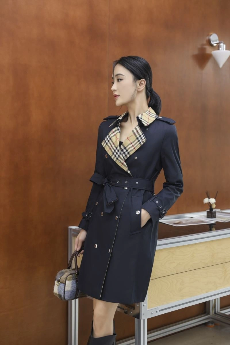 Vibrant Burberry Outwear 104185