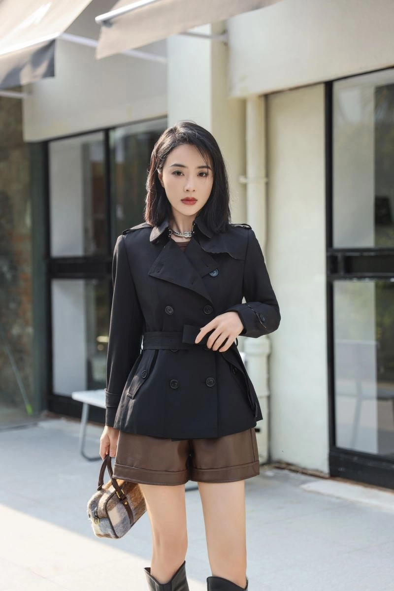 Durable Burberry Outwear 104200