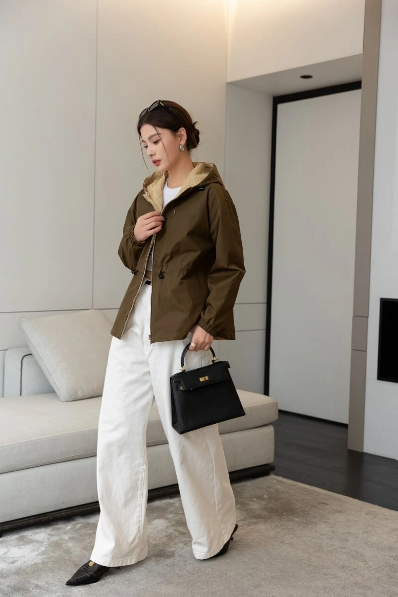 Premium Burberry Outwear 104162
