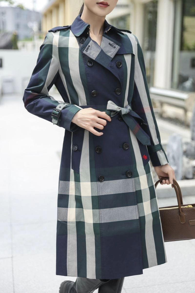 Stylish Burberry Outwear 104140