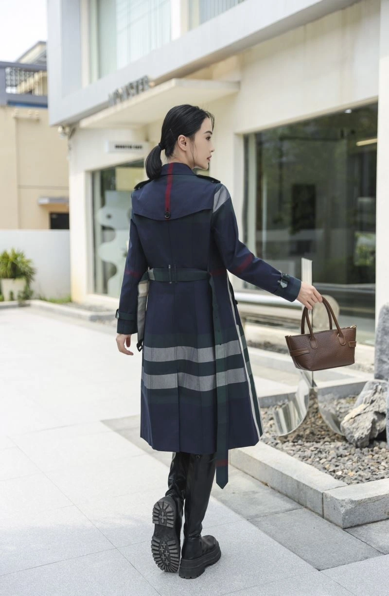 Stylish Burberry Outwear 104140