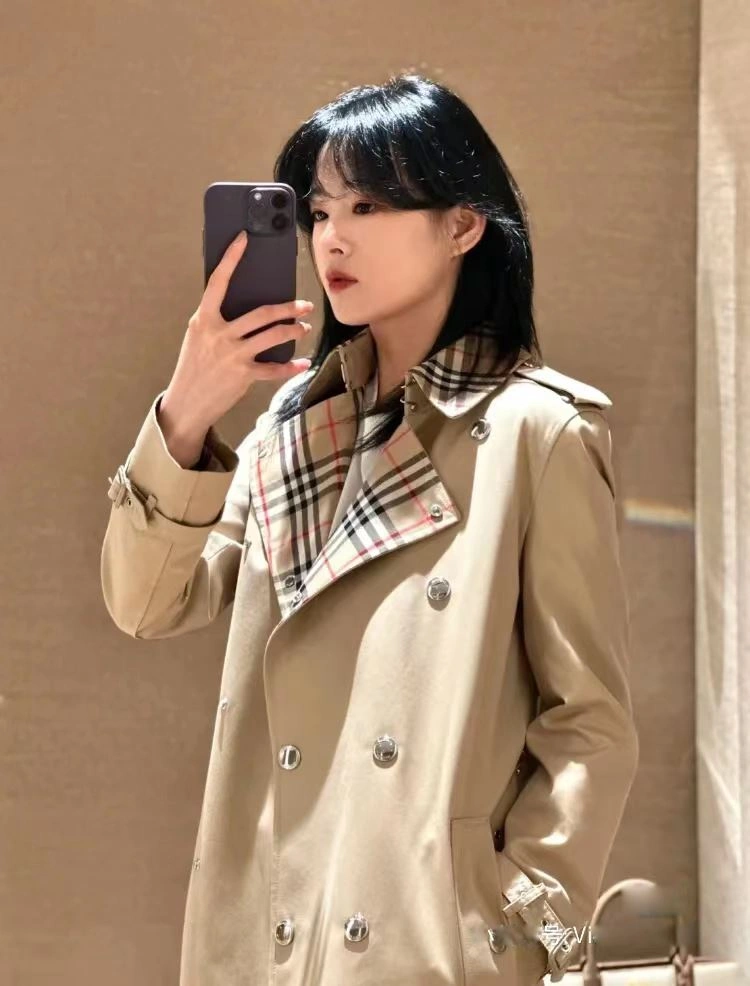 Cozy Burberry Outwear 104133