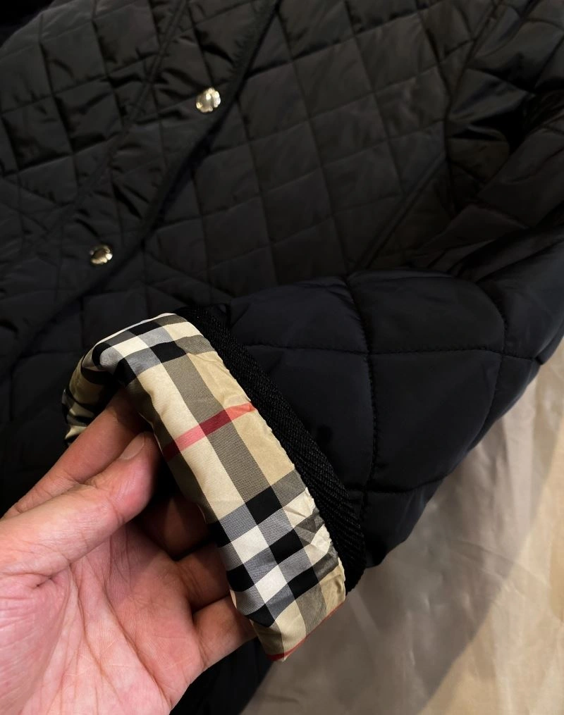 NewStyle Burberry Outwear 104123