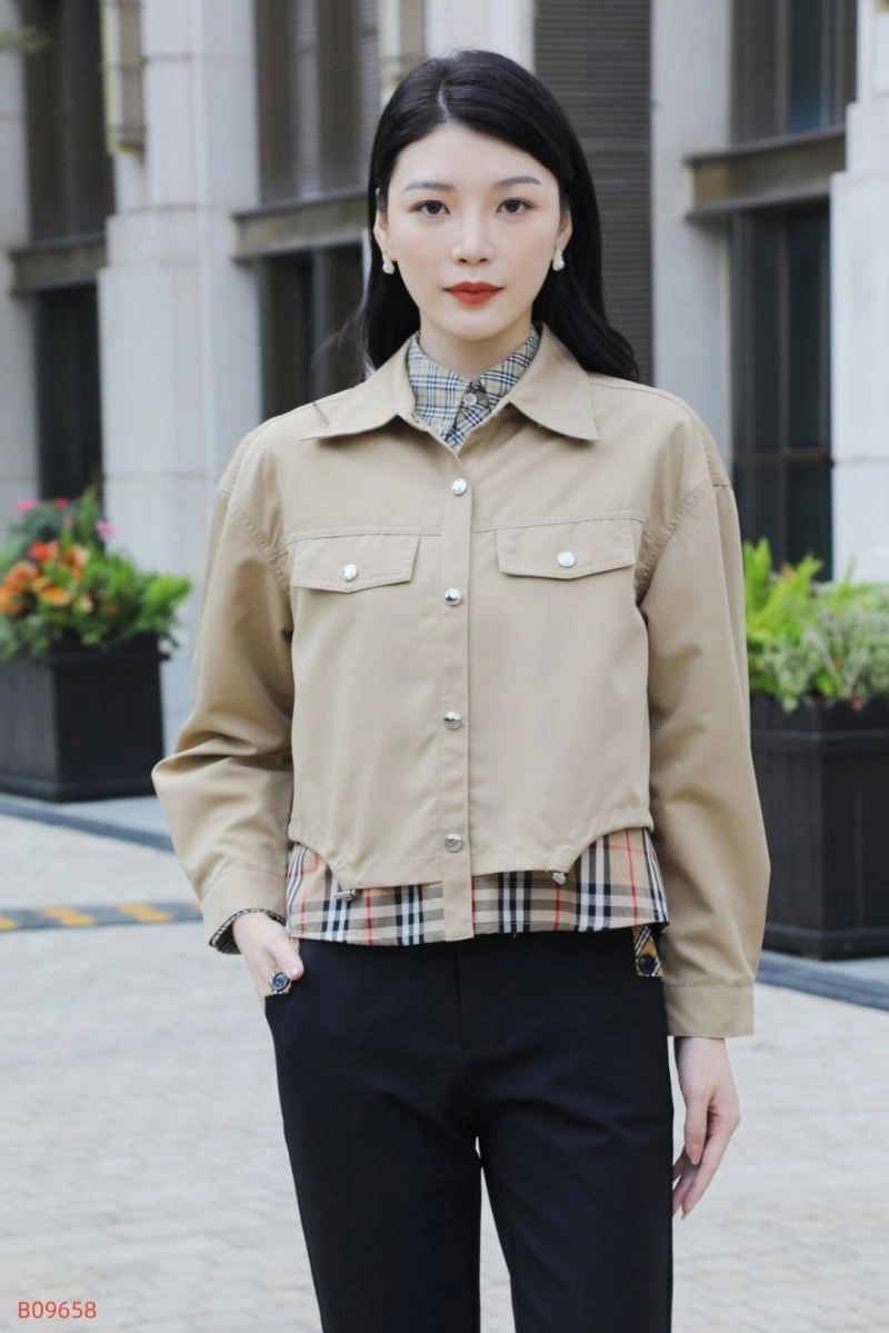 Timeless Burberry Outwear 104100