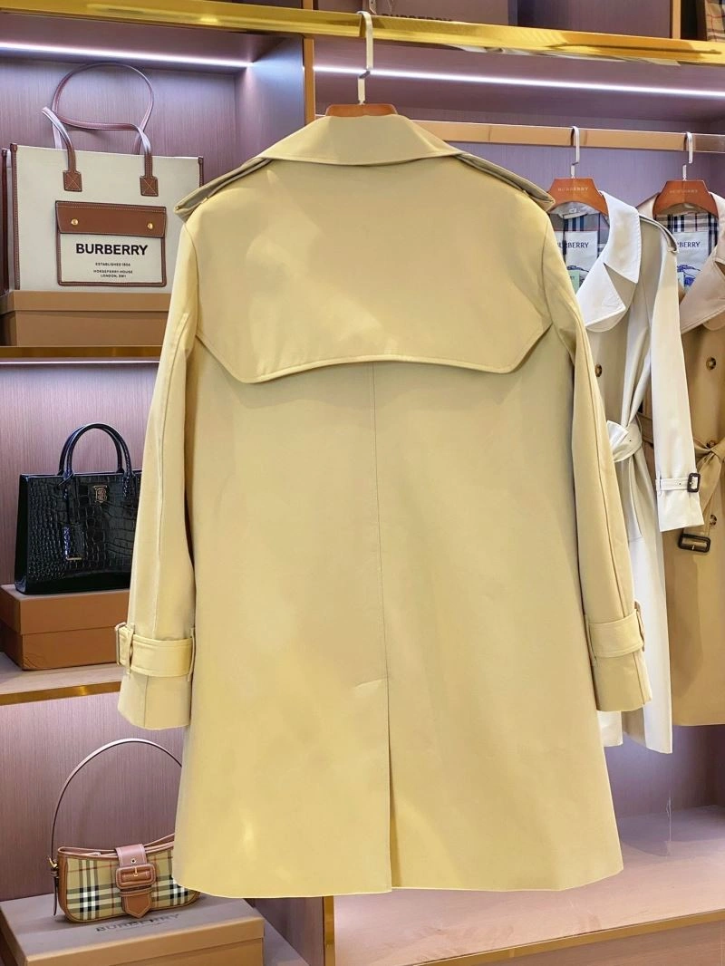 Burberry Outwear WellDesigned 104102