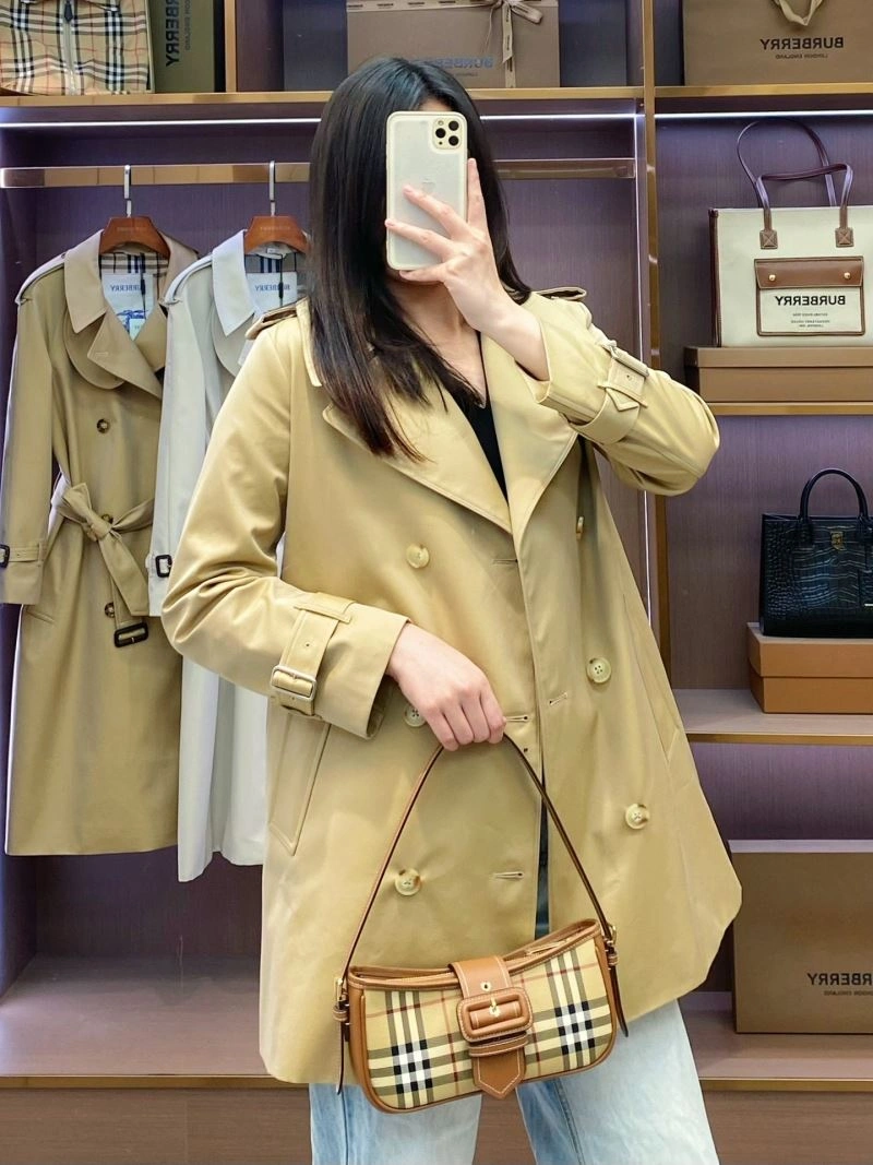 Burberry Outwear Durable 104106