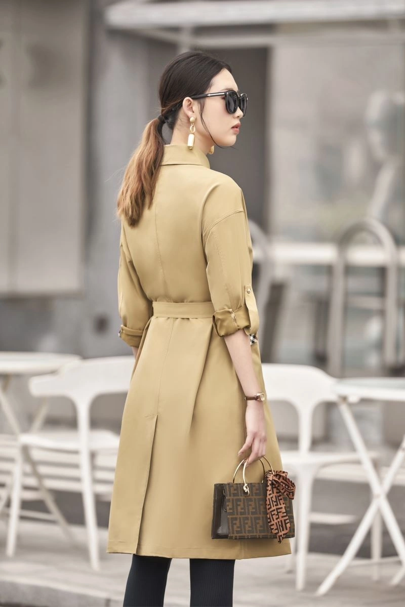Burberry Outwear Compact 104099