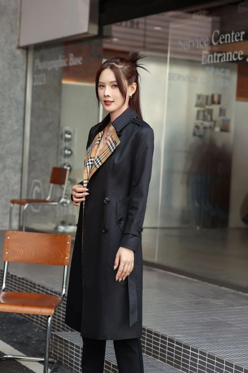 SoftTouch Burberry Outwear 104097