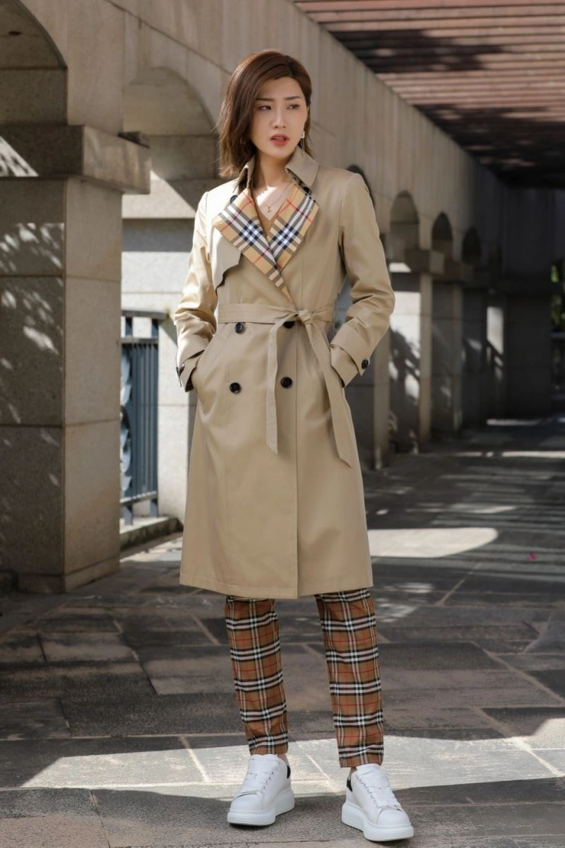 Breathable Burberry Outwear 104103