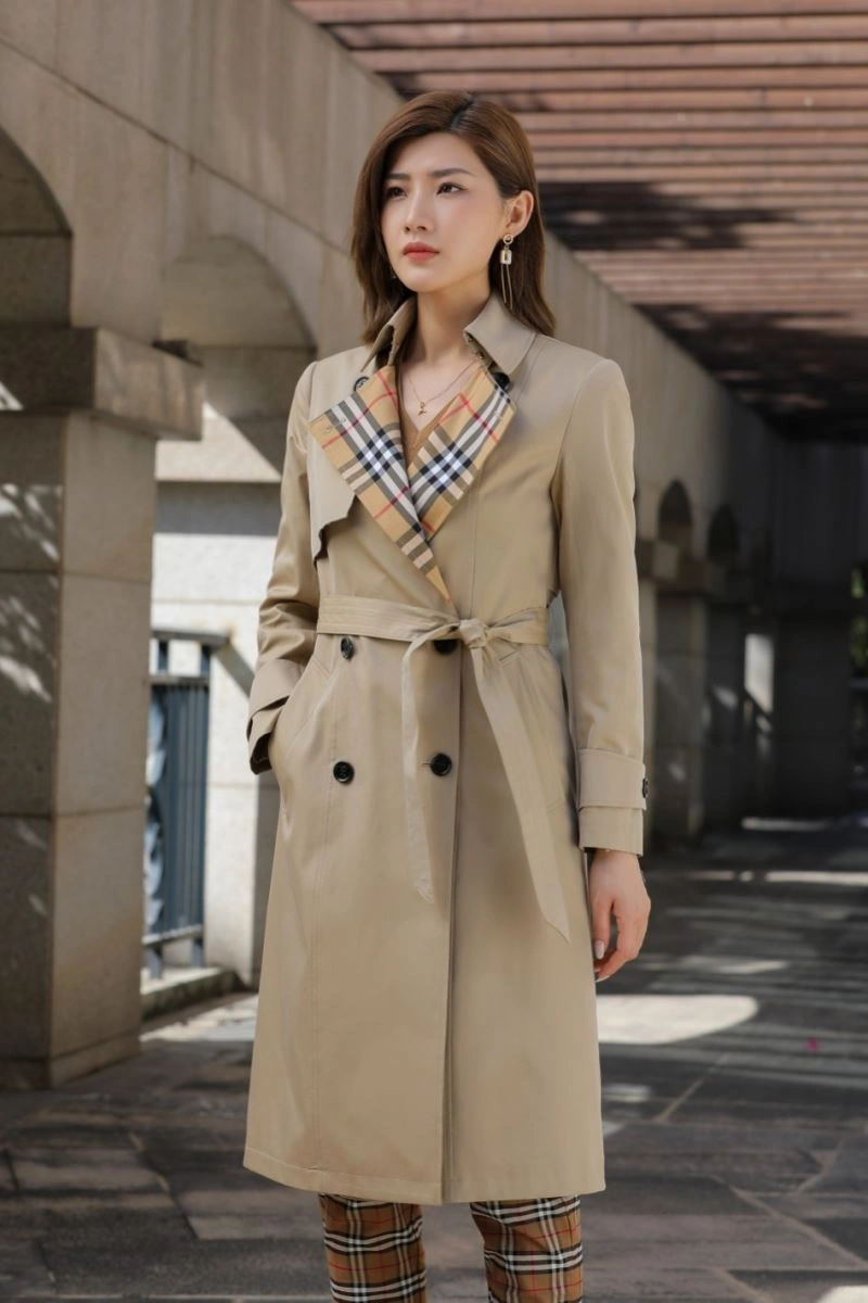 Breathable Burberry Outwear 104103
