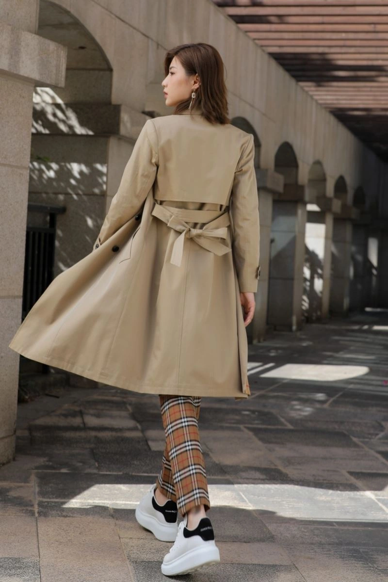 Breathable Burberry Outwear 104103
