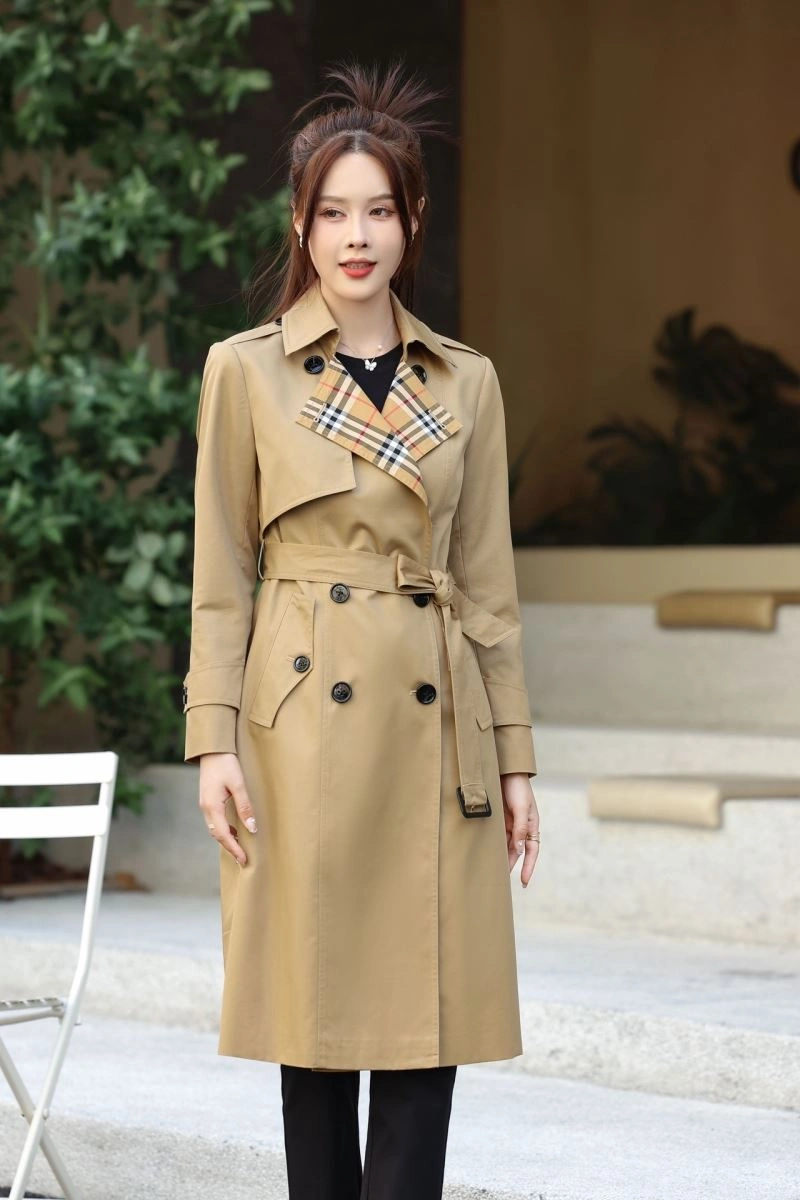 Burberry Outwear Compact 104094