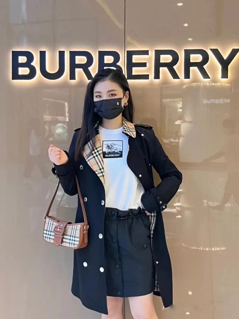 Soft Burberry Outwear 104085