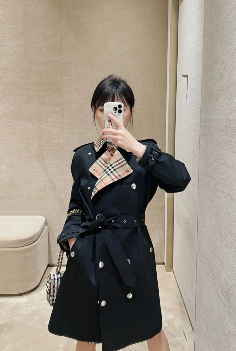 Soft Burberry Outwear 104085