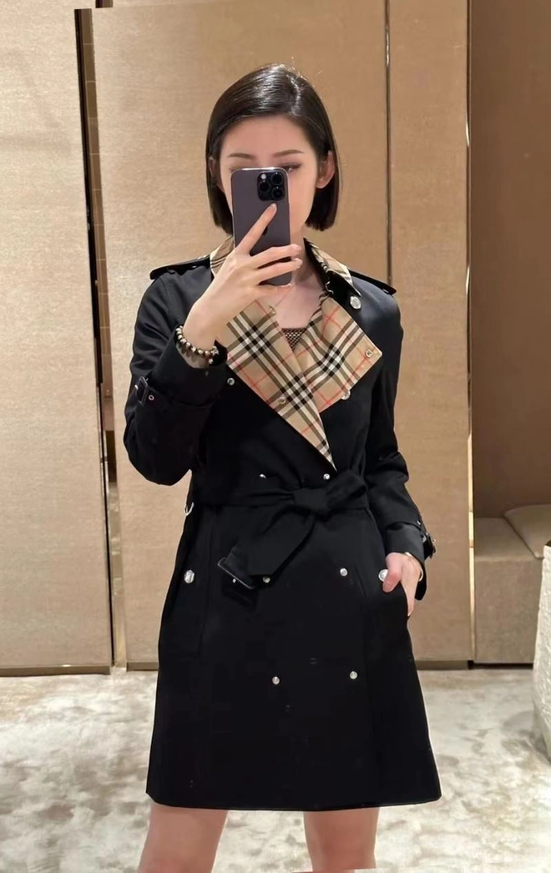 Soft Burberry Outwear 104085