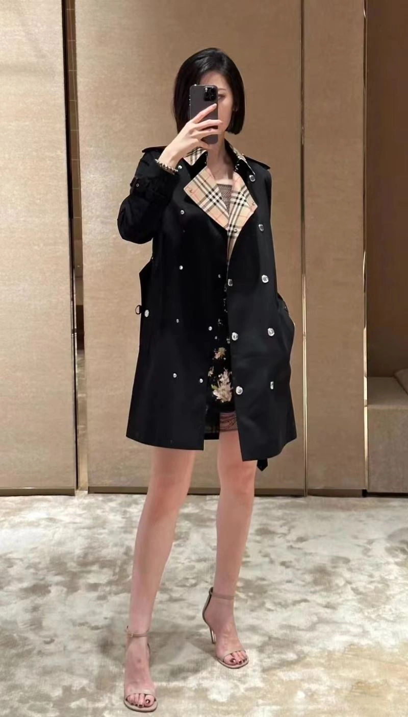 Soft Burberry Outwear 104085