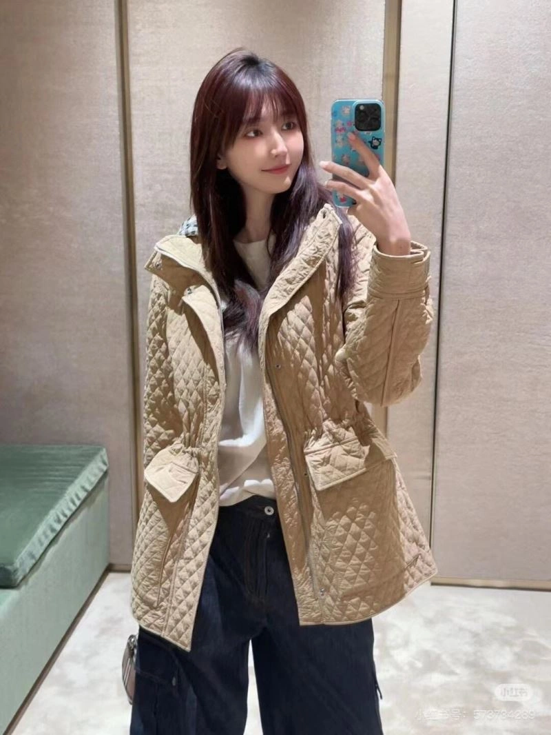 Burberry Outwear ZipUp 104118