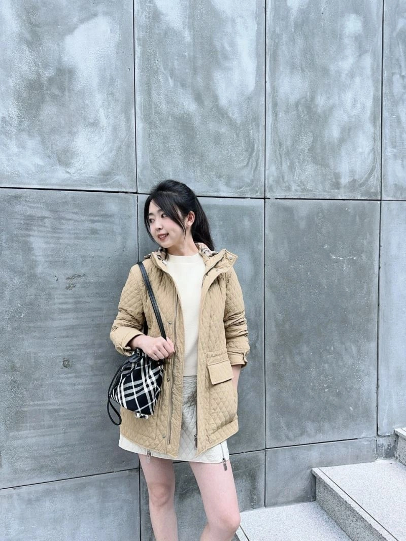 Cozy Burberry Outwear 104117