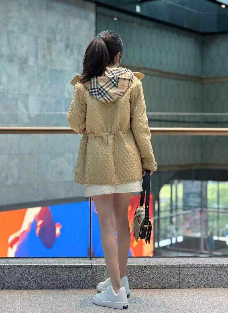 Cozy Burberry Outwear 104117