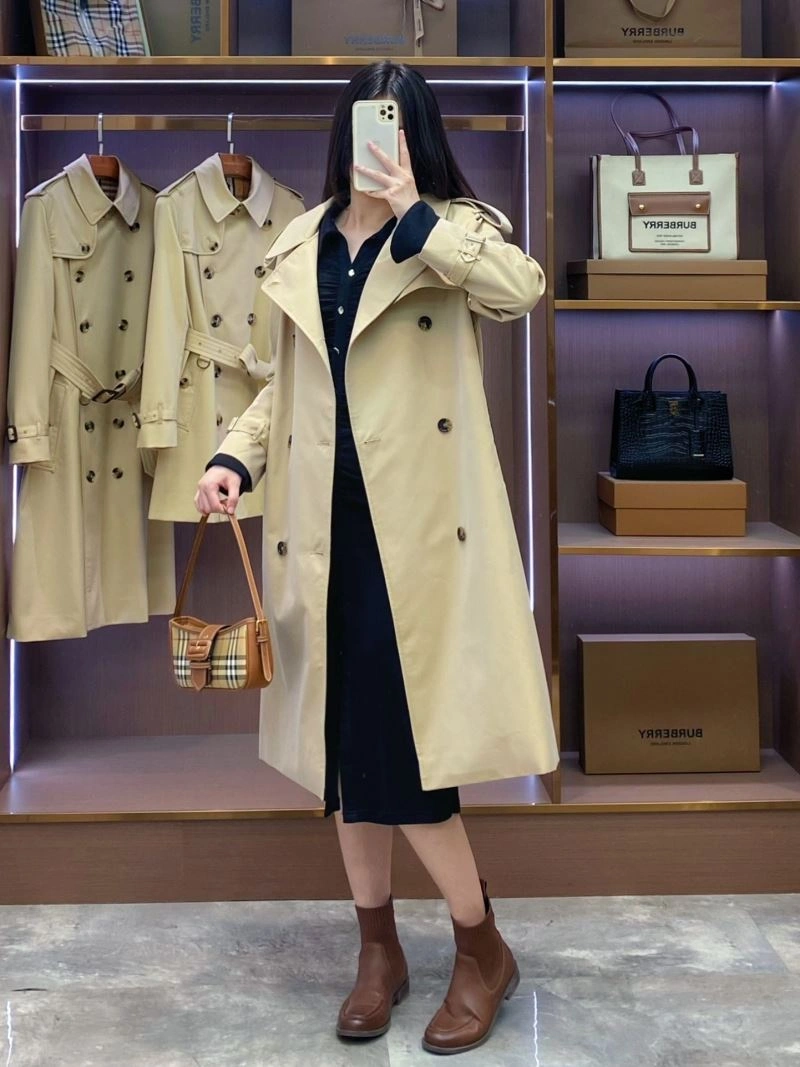 Burberry Outwear Unique 104072