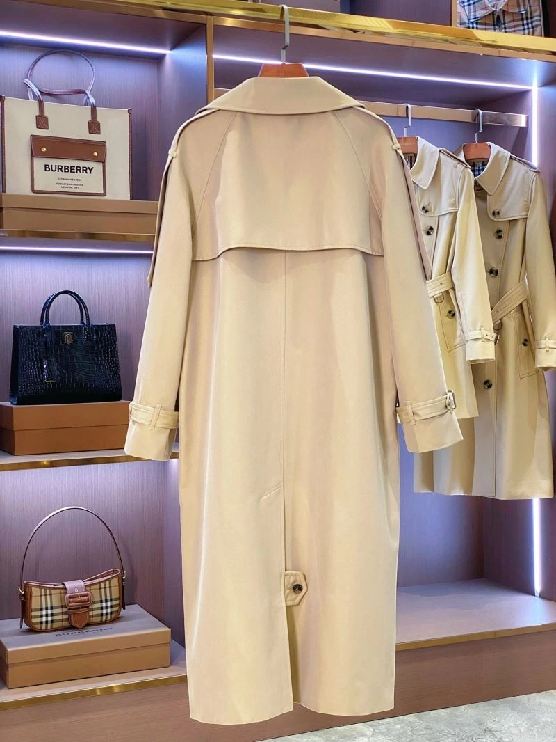 Burberry Outwear Sporty 104071