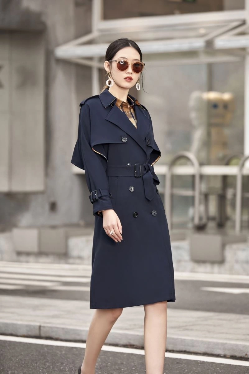 Burberry Outwear Stretchable 104119