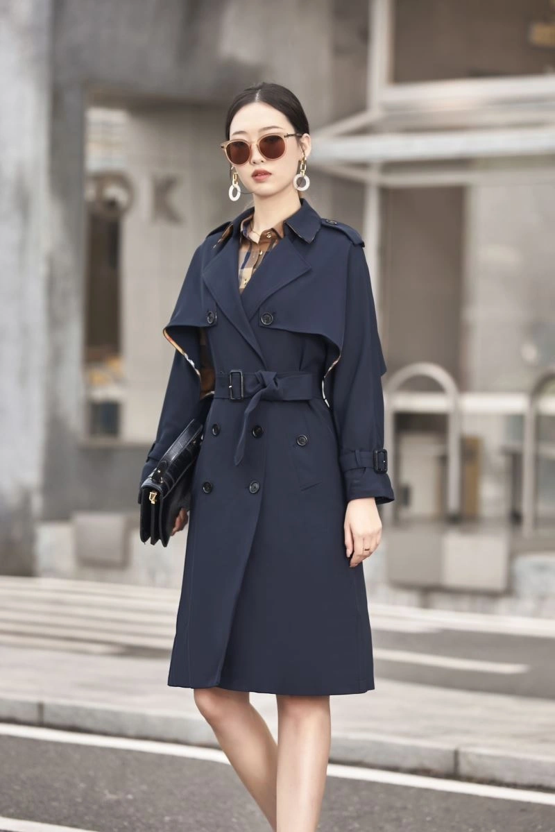 Burberry Outwear Stretchable 104119