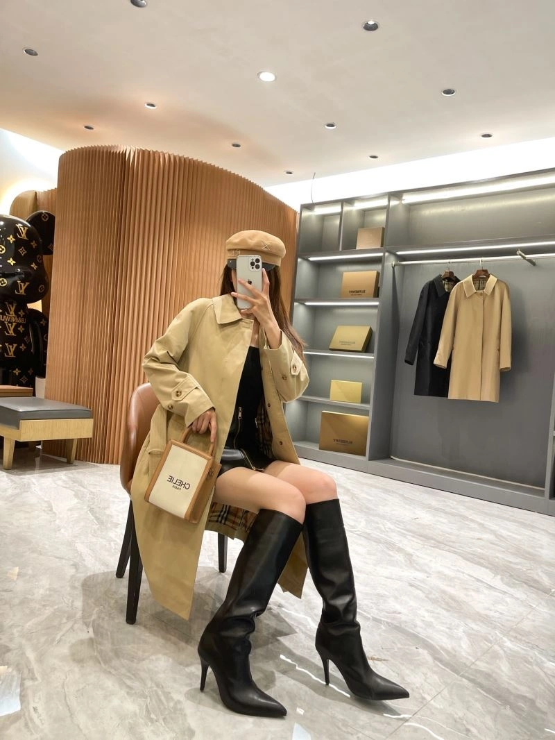 Burberry Outwear ModernLook 104067