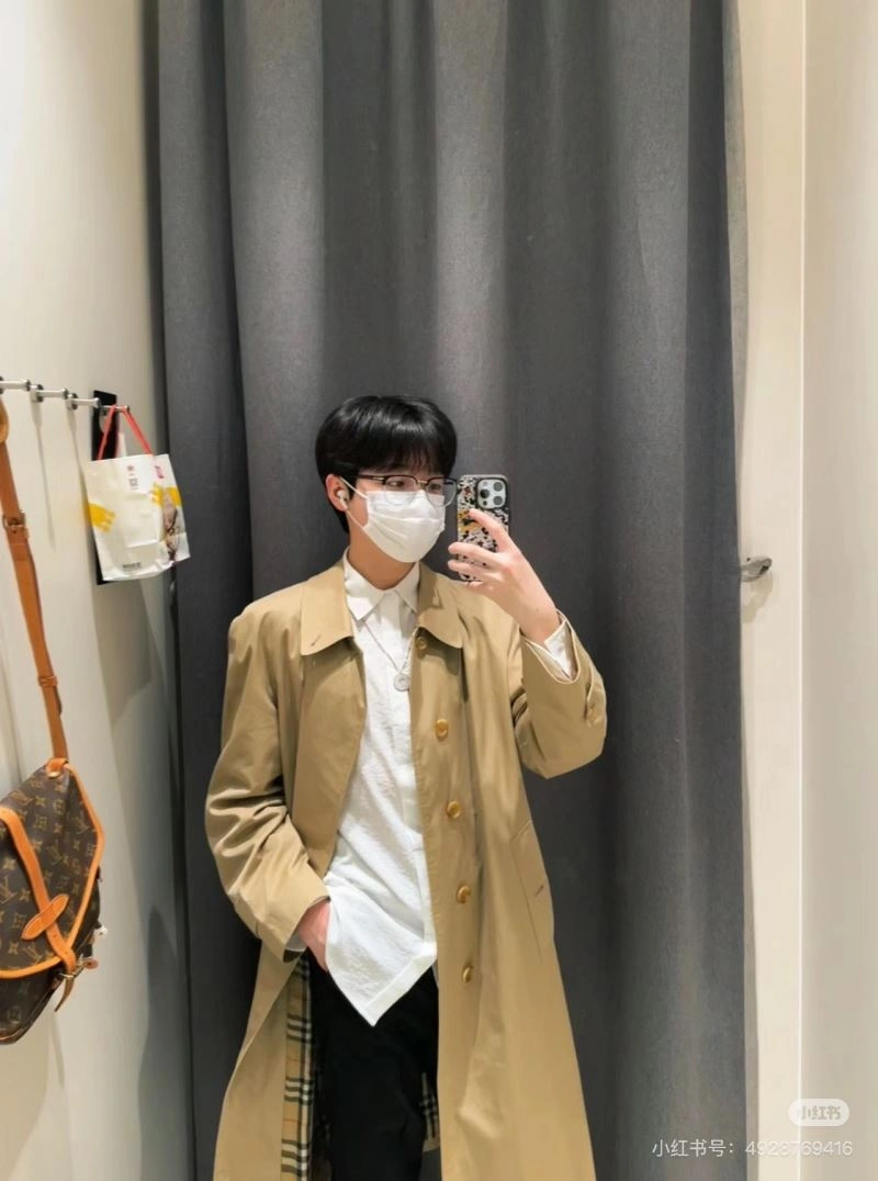 Burberry Outwear Sporty 104093