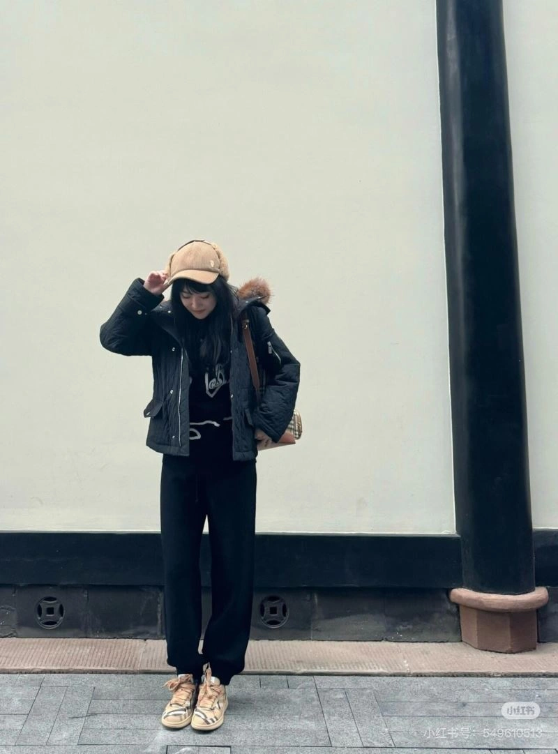 Youthful Burberry Outwear 104105