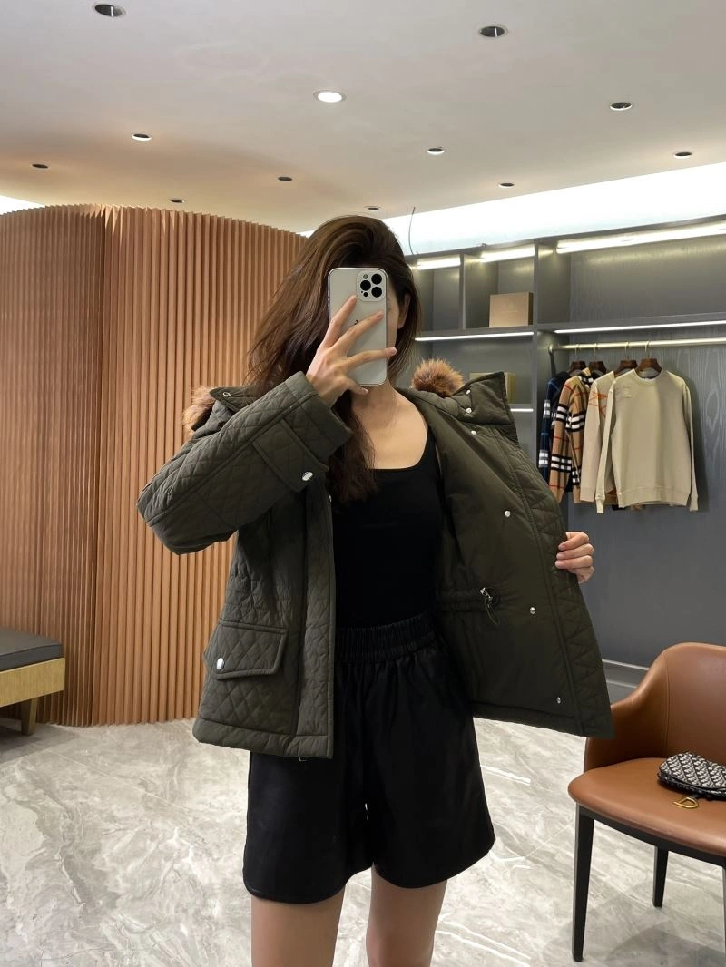 WellDesigned Burberry Outwear 104060