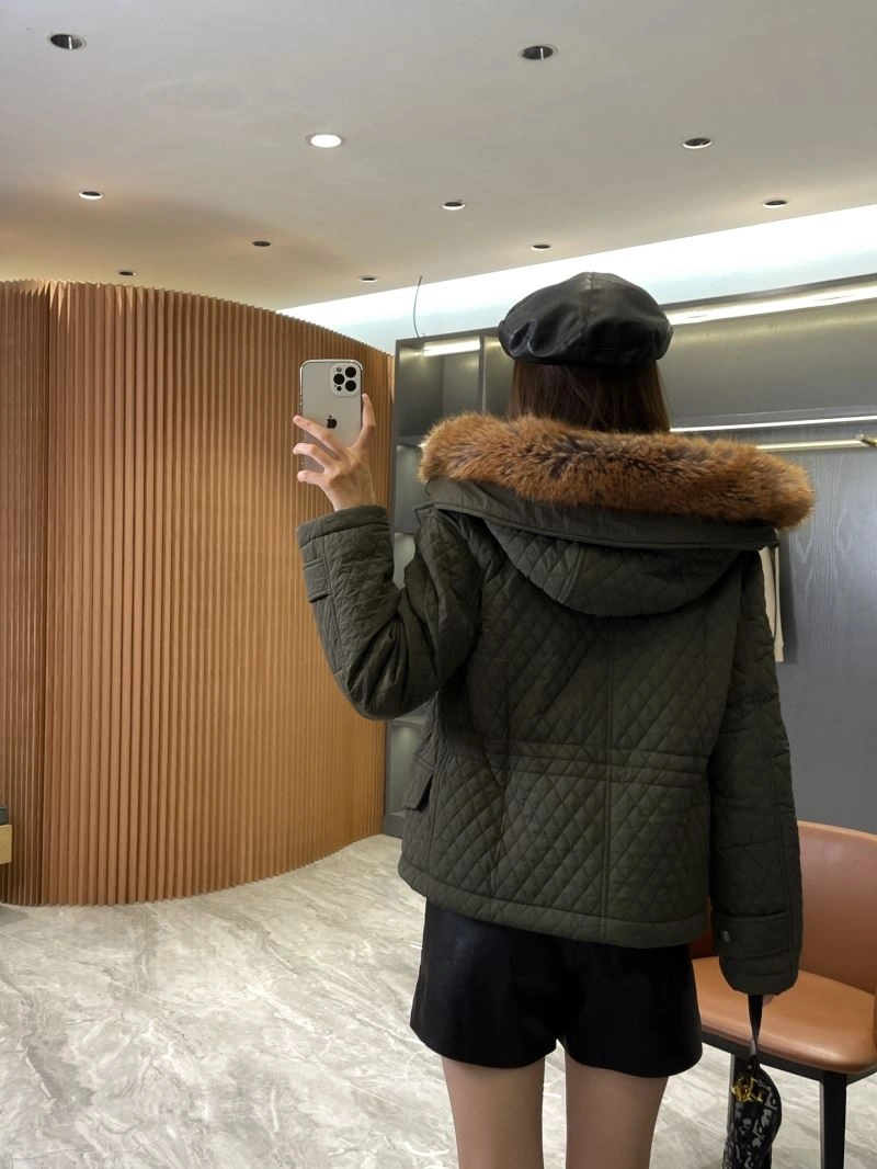 WellDesigned Burberry Outwear 104060