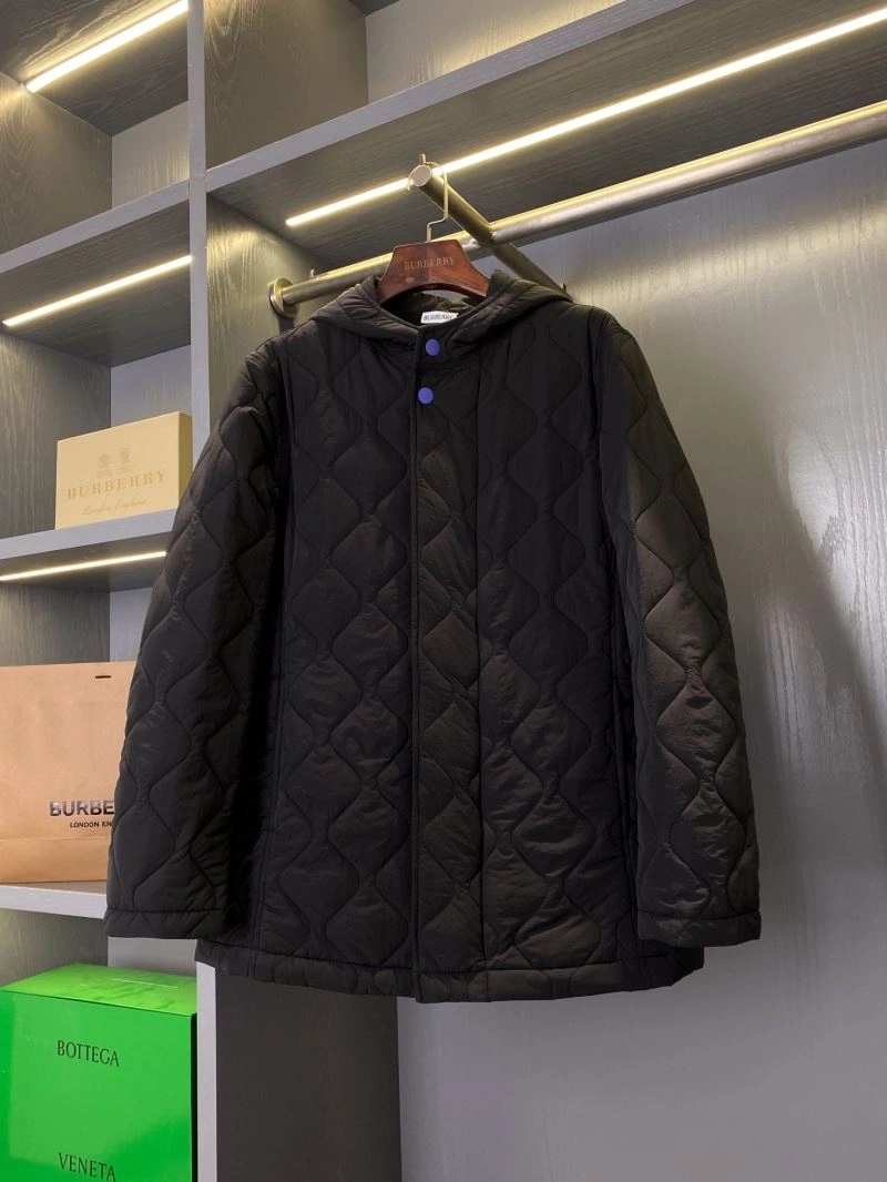 WellDesigned Burberry Outwear 104054