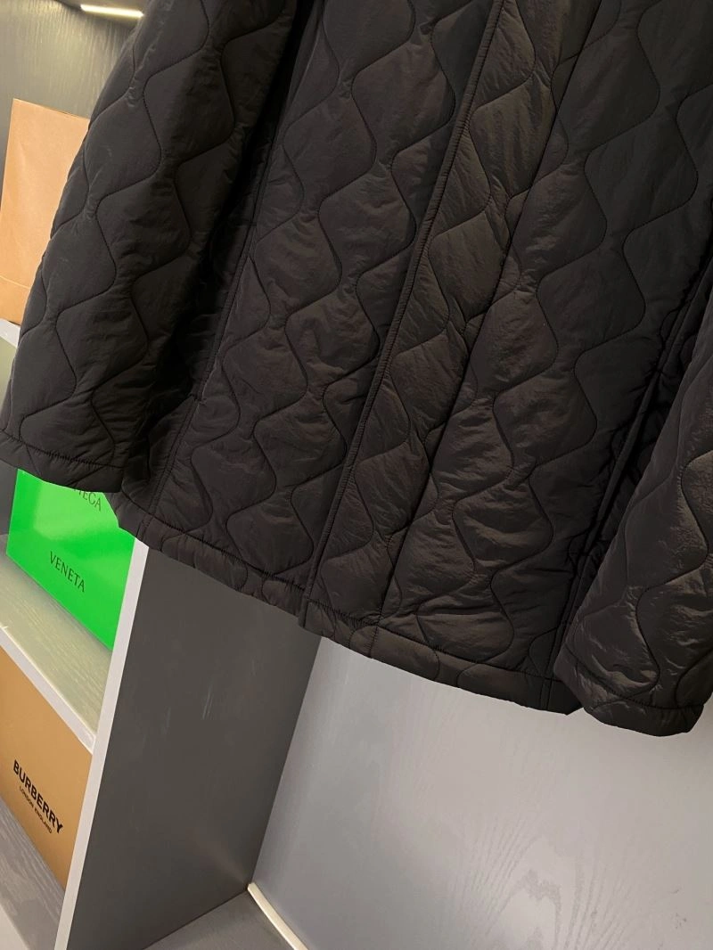 WellDesigned Burberry Outwear 104054