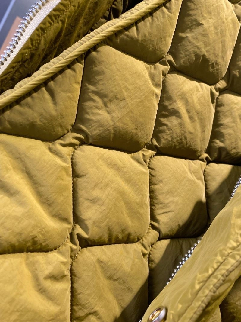 Burberry Outwear ZipUp 104053