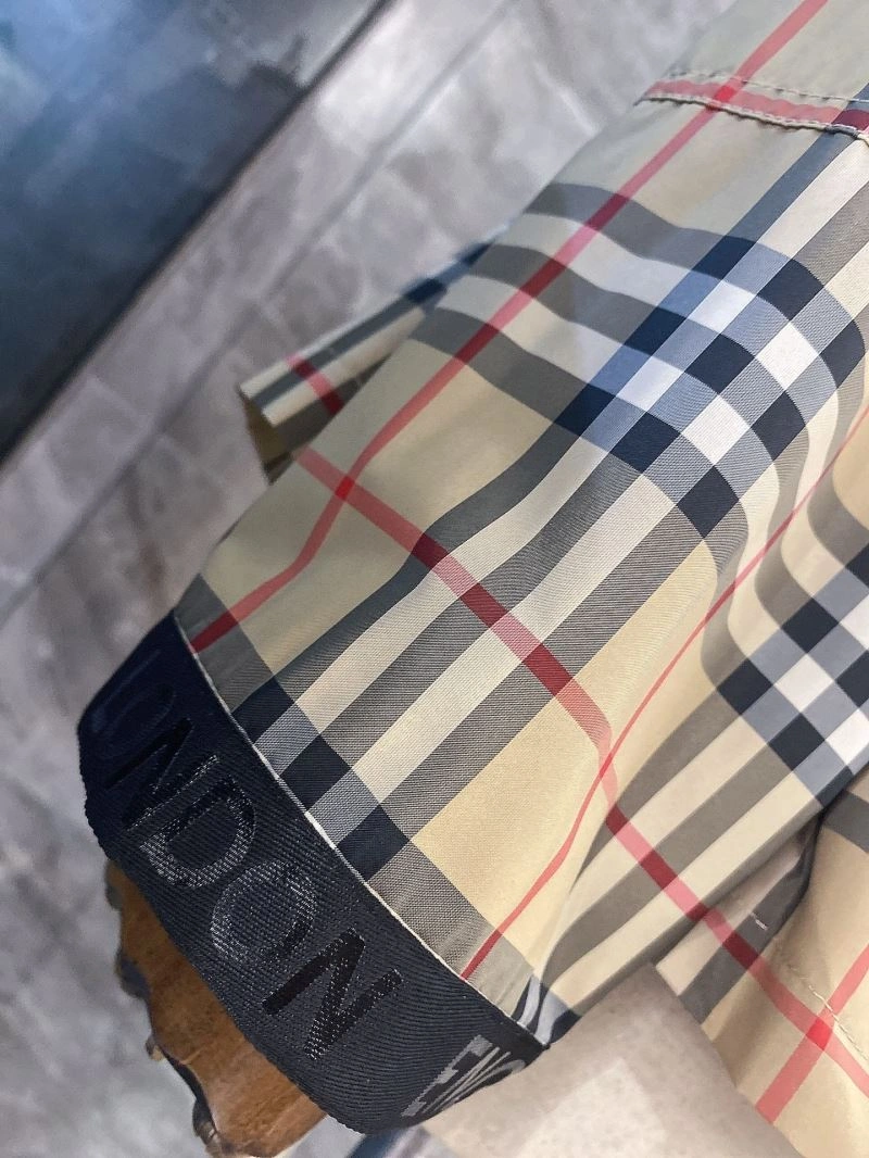 Burberry Outwear FlexibleFit 104091