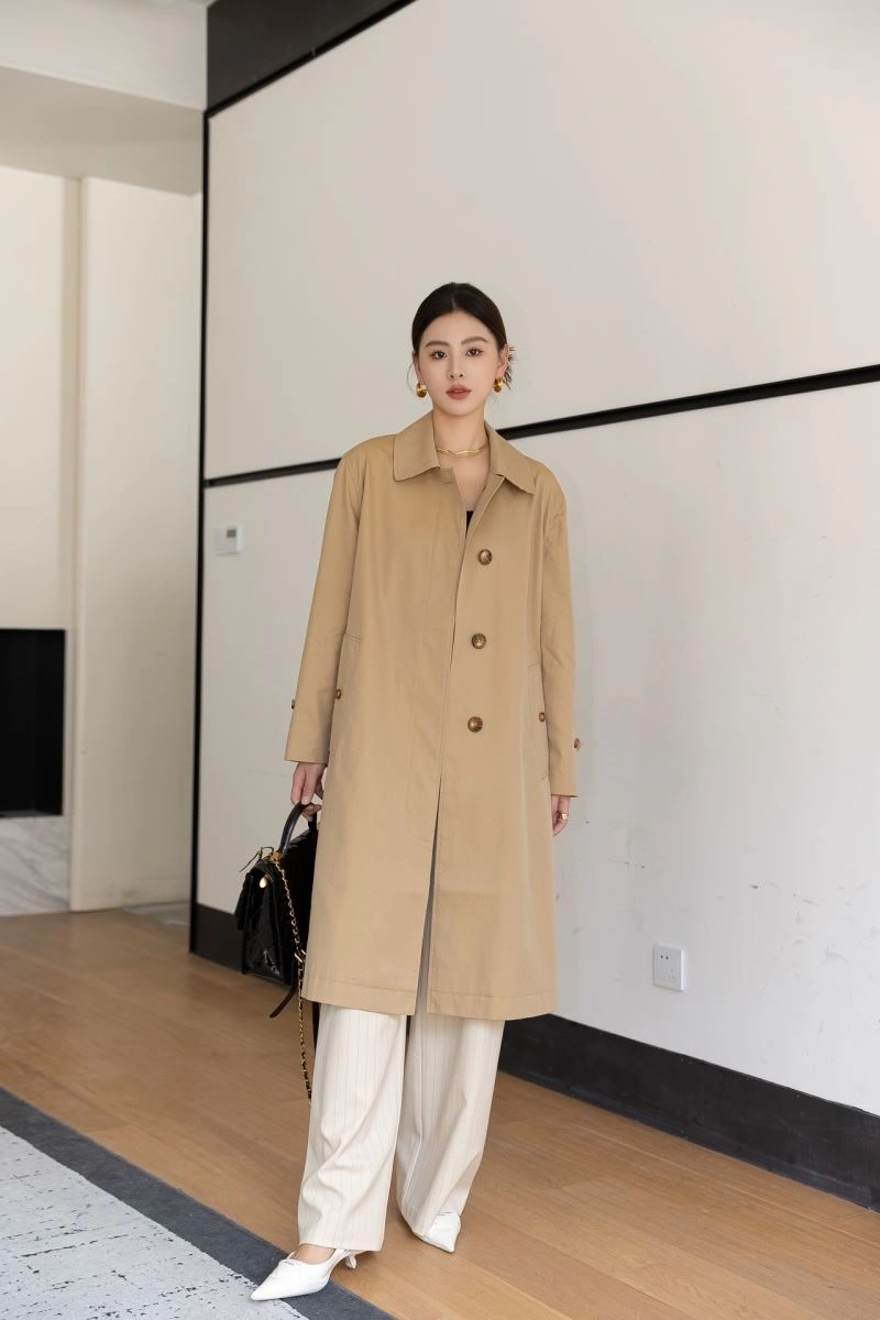 Burberry Outwear Lightweight 104047