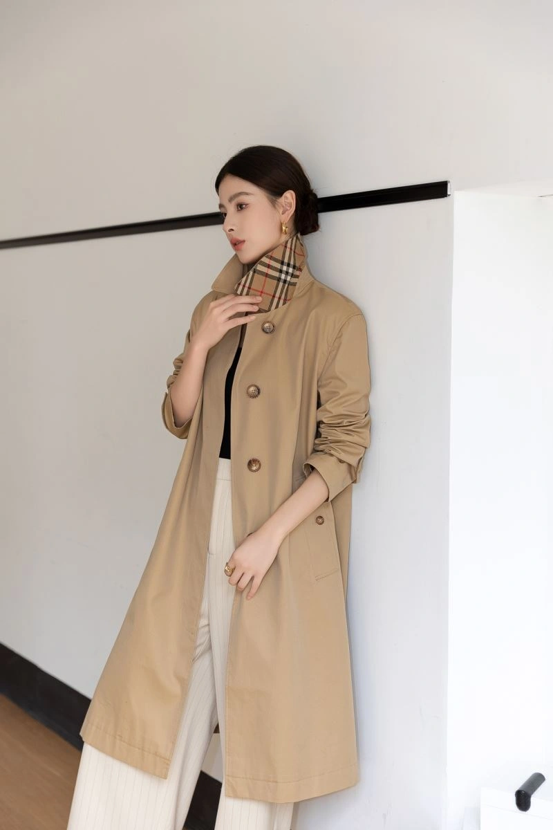 Burberry Outwear Lightweight 104047