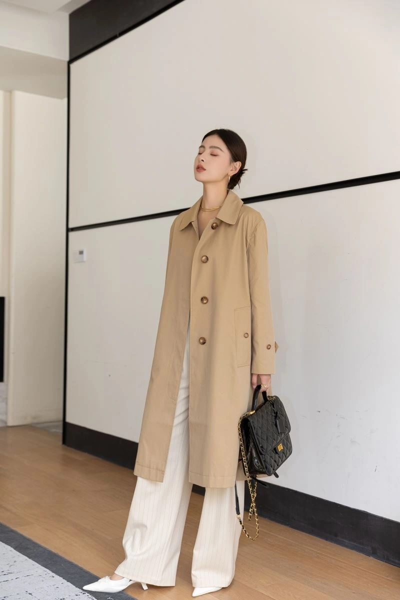 Burberry Outwear Lightweight 104047