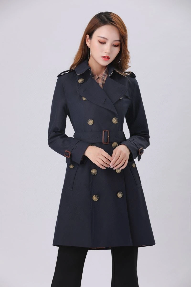 Lightweight Burberry Outwear 104044