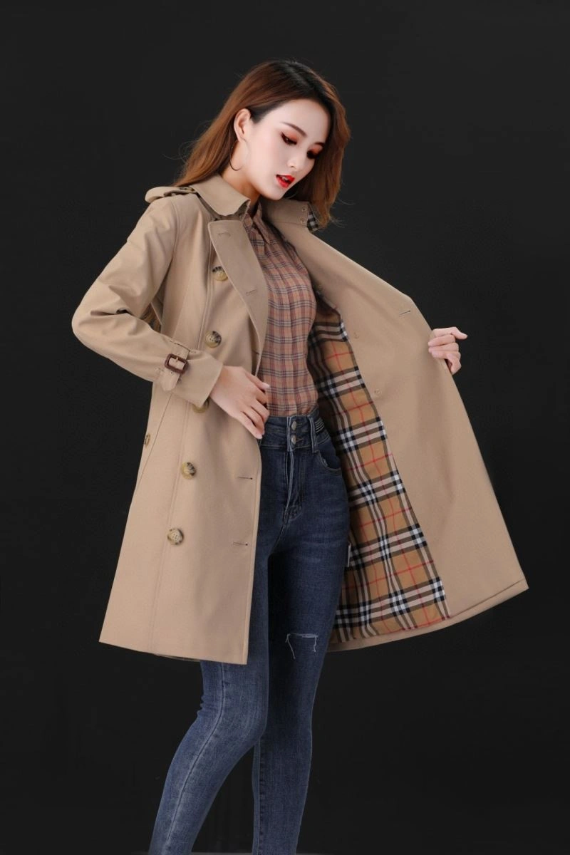Stylish Burberry Outwear 104038