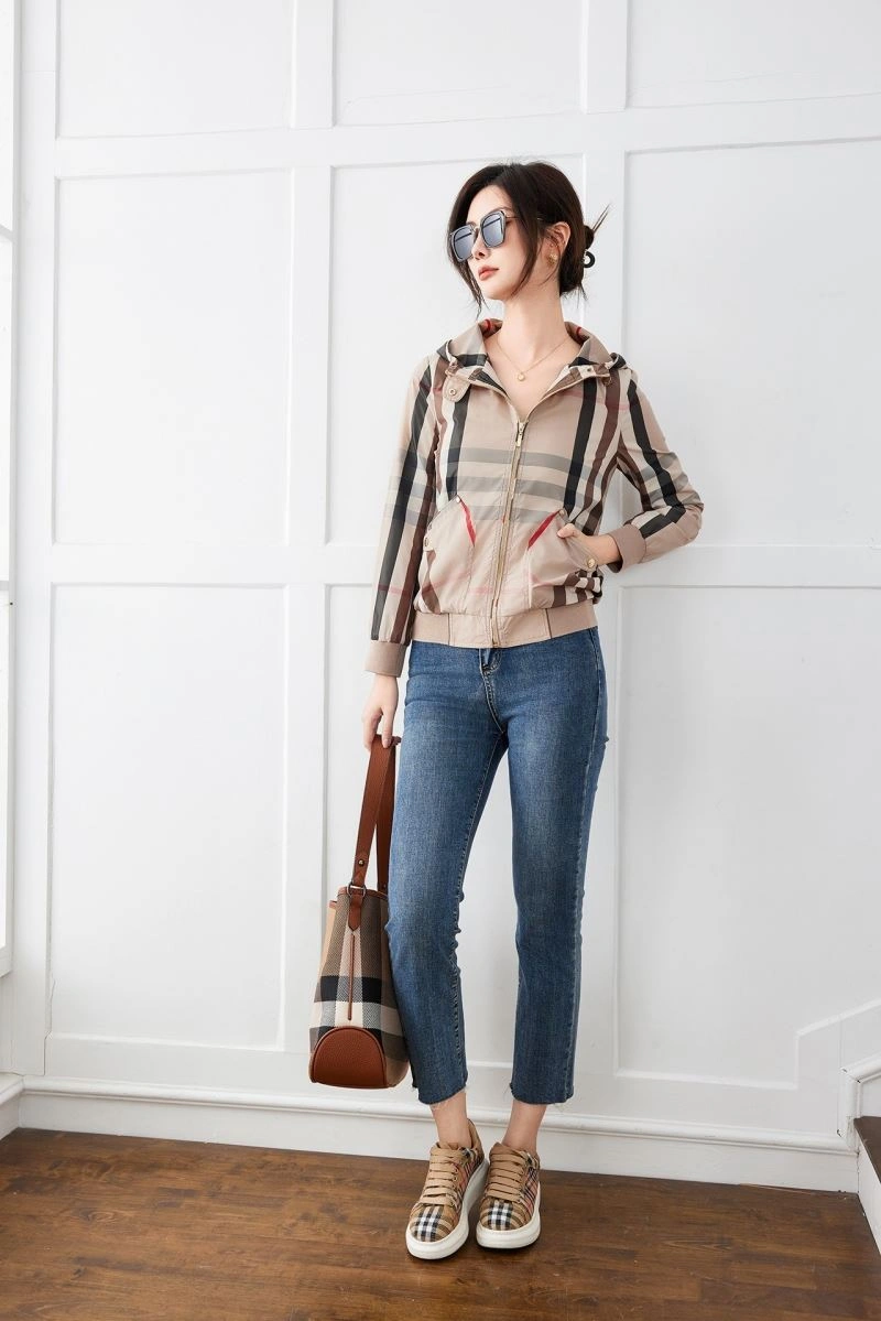 Efficient Burberry Outwear 104036