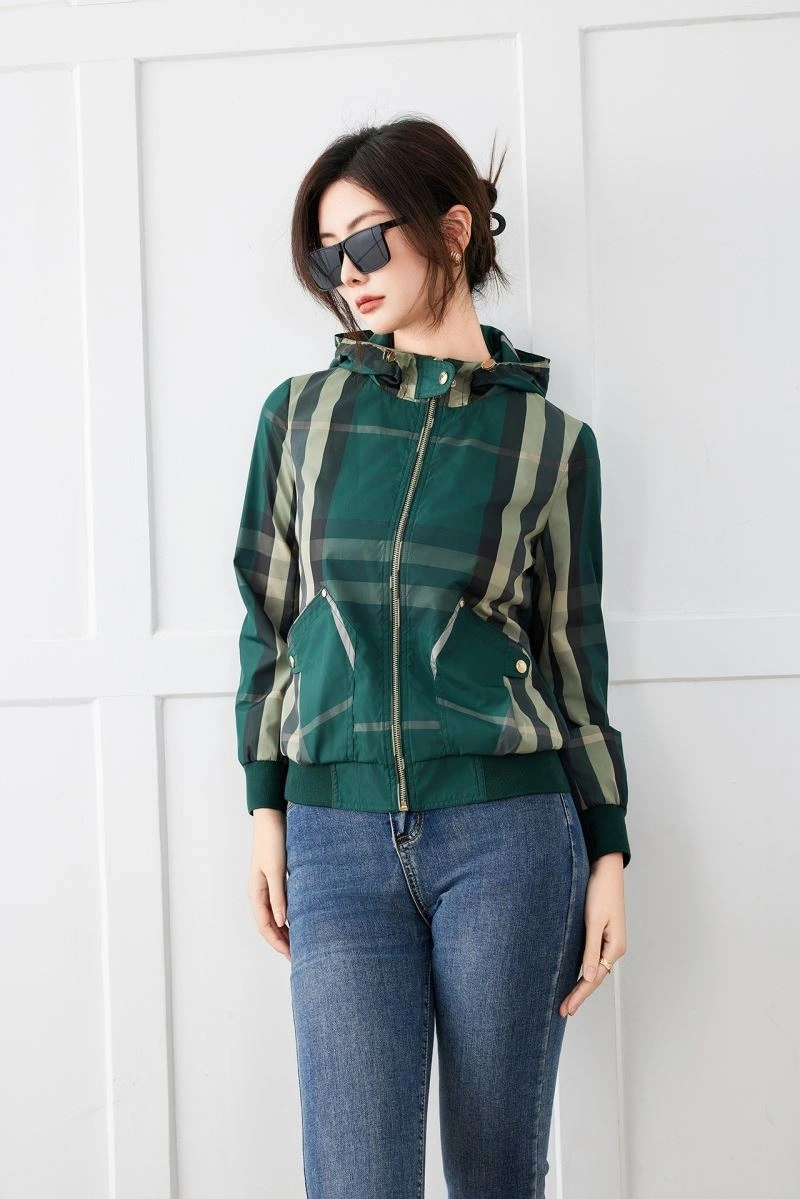Flexible Burberry Outwear 104078