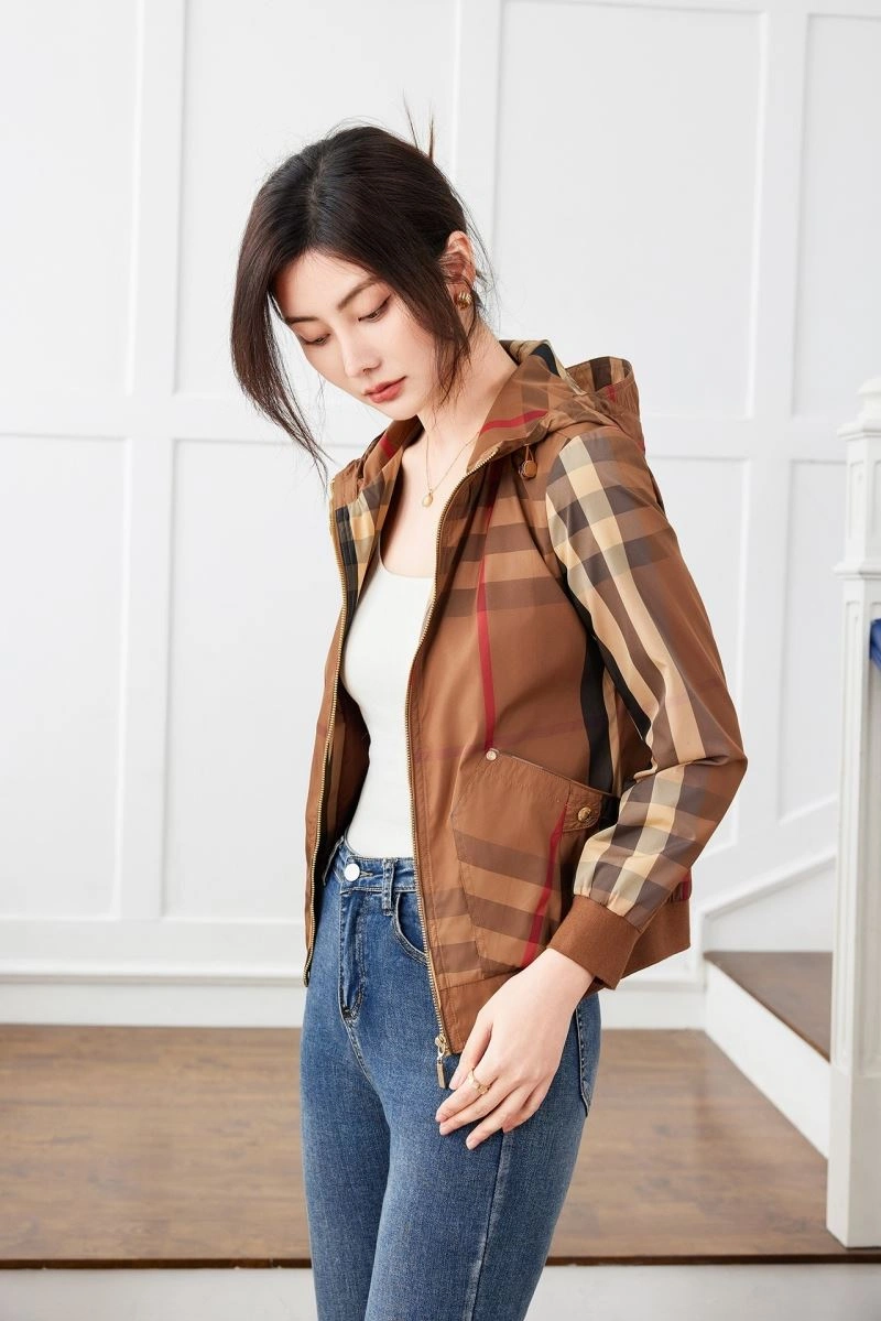 Burberry Outwear Comfortable 104032