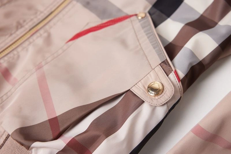 Burberry Outwear Comfortable 104032