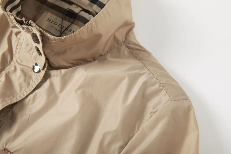 Burberry Outwear Trendsetting 104008