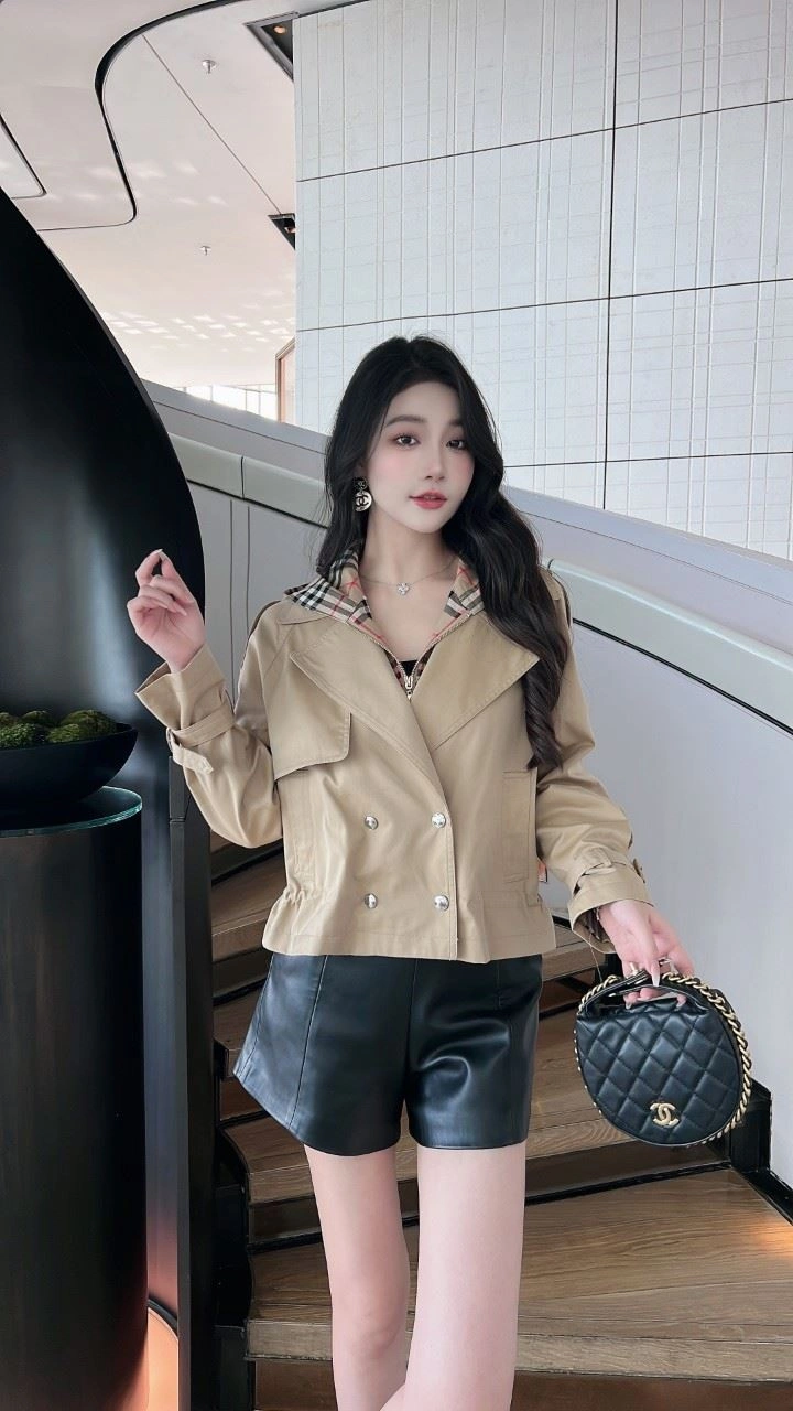 Burberry Outwear Unisex 104004