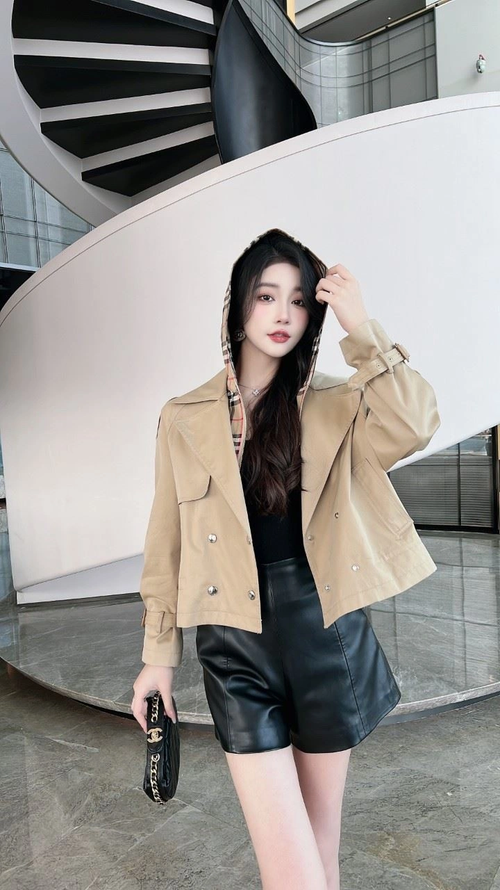 Burberry Outwear Unisex 104004